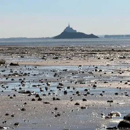 Vakantiehuis La Glycine Baie Du Mont St Michel